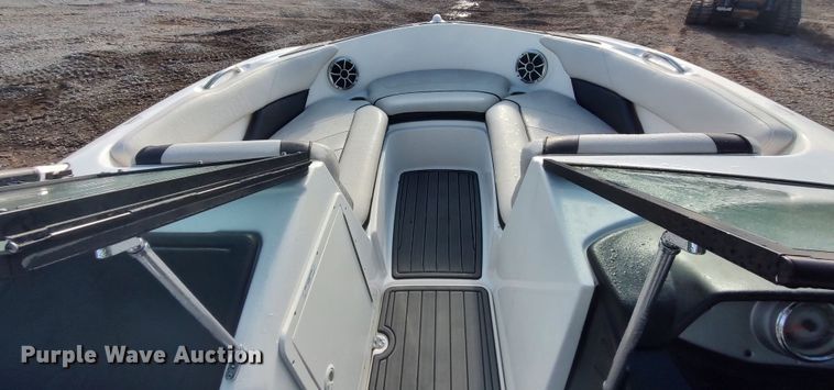 image for item LK9456 2014 Yamaha AR192  boat