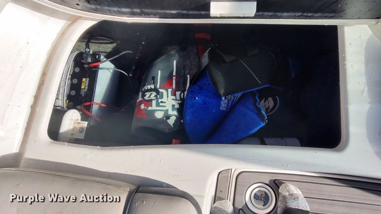 image for item LK9456 2014 Yamaha AR192  boat