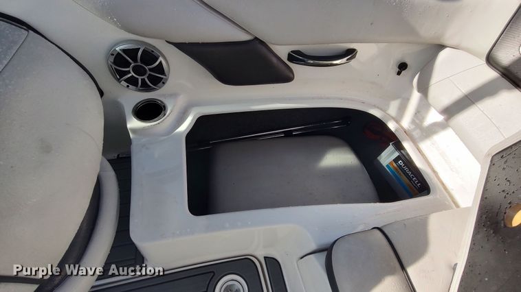 image for item LK9456 2014 Yamaha AR192  boat