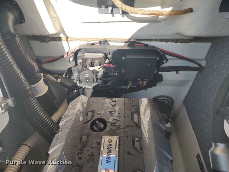 image for item LK9456 2014 Yamaha AR192  boat