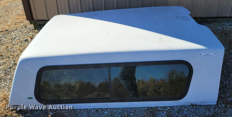image for item LN9712 Safari  pickup truck topper