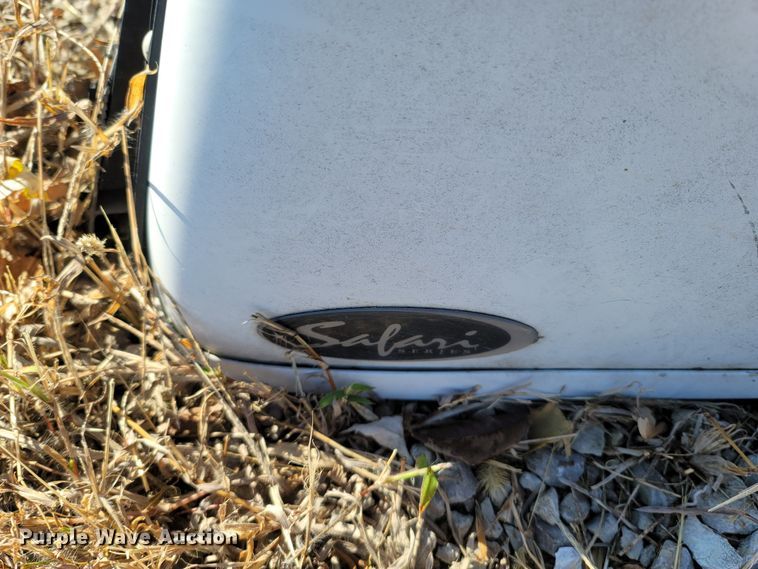 image for item LN9712 Safari  pickup truck topper