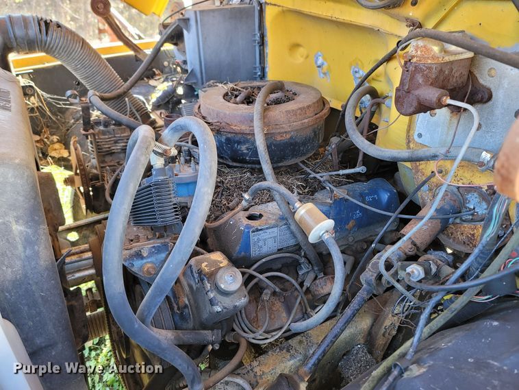 image for item LN9713 1980 Ford  oil distributor truck