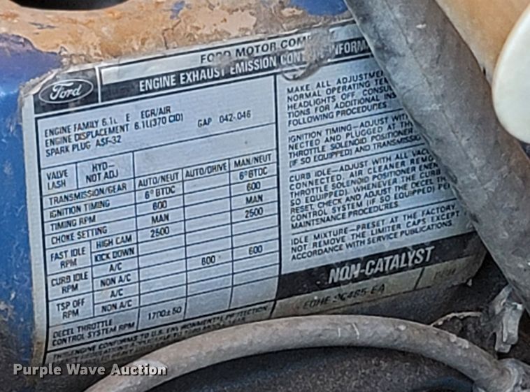 image for item LN9713 1980 Ford  oil distributor truck