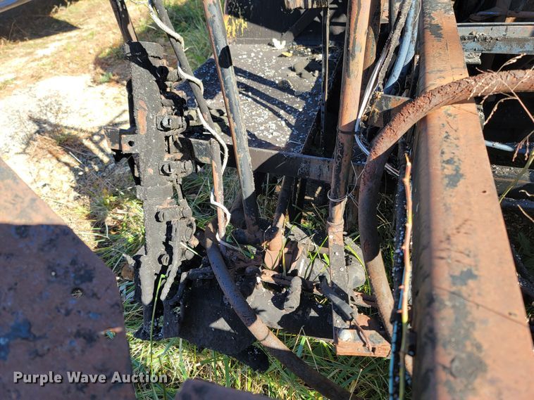 image for item LN9713 1980 Ford  oil distributor truck