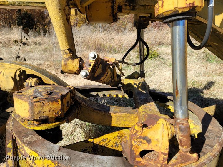 image for item LN9714 Huber-Warco  motor grader