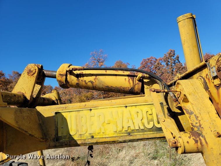 image for item LN9714 Huber-Warco  motor grader