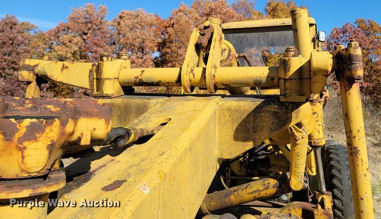 image for item LN9714 Huber-Warco  motor grader