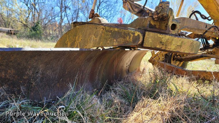 image for item LN9714 Huber-Warco  motor grader