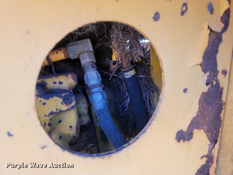 image for item LN9714 Huber-Warco  motor grader