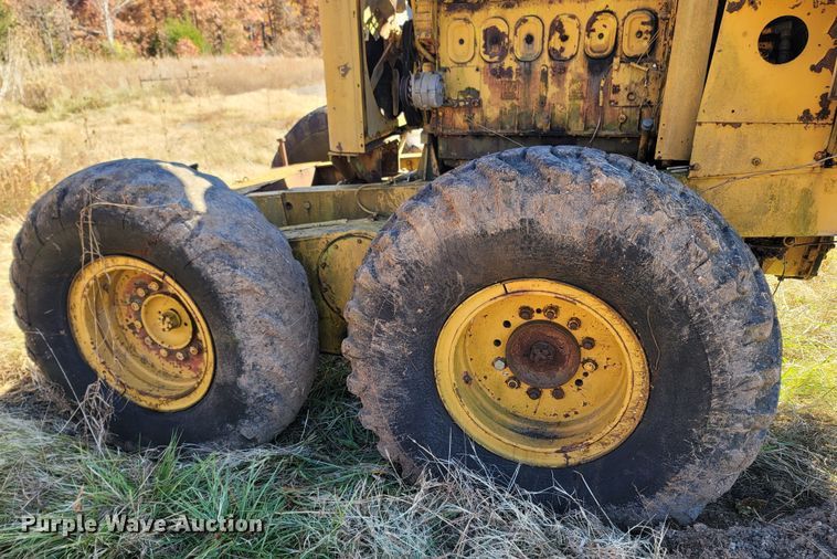 image for item LN9714 Huber-Warco  motor grader
