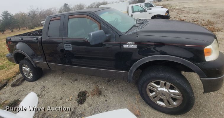 image for item LN9738 2005 Ford F150  SuperCab pickup truck