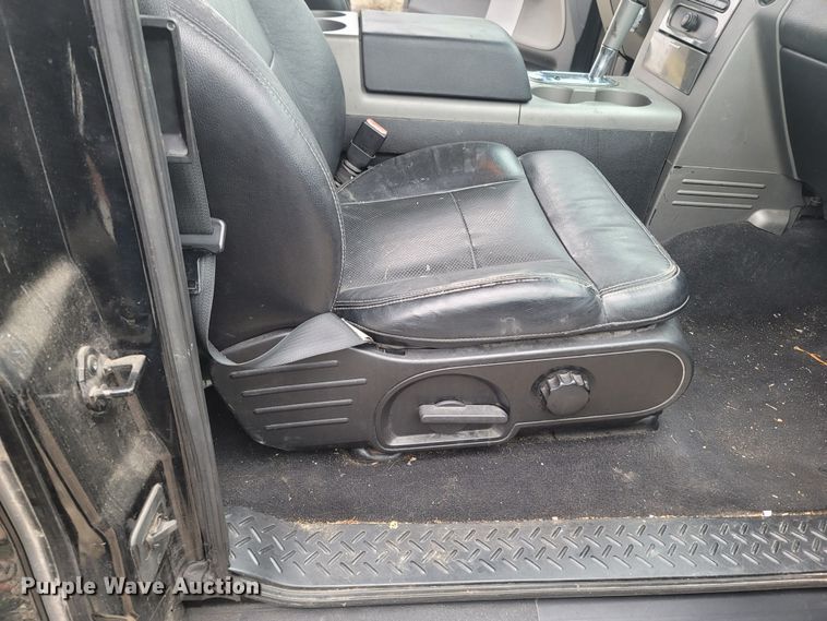 image for item LN9738 2005 Ford F150  SuperCab pickup truck