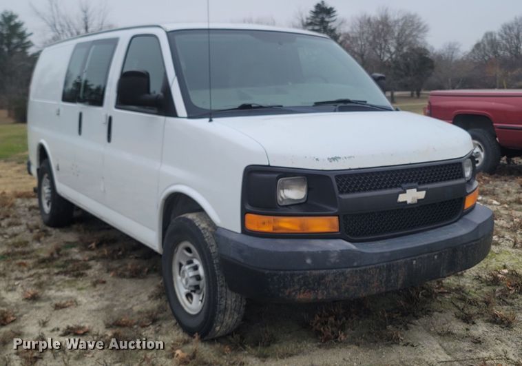 image for item LN9740 2009 Chevrolet Express 2500  van