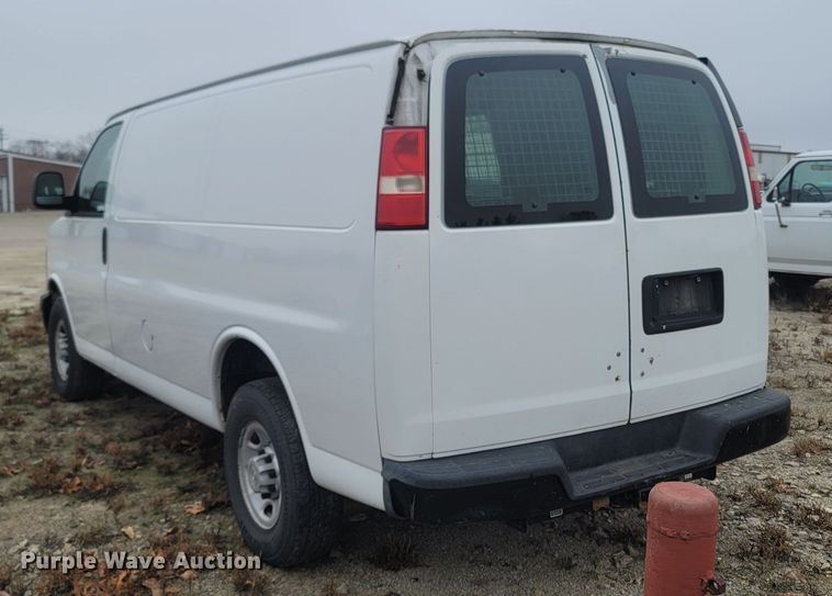 image for item LN9740 2009 Chevrolet Express 2500  van