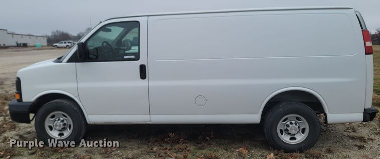 image for item LN9740 2009 Chevrolet Express 2500  van