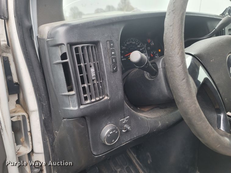 image for item LN9740 2009 Chevrolet Express 2500  van