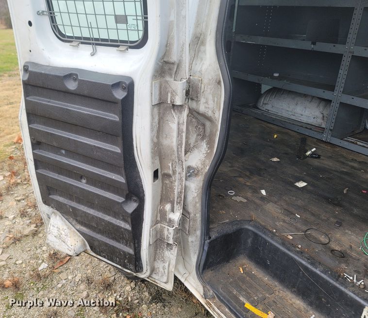 image for item LN9740 2009 Chevrolet Express 2500  van