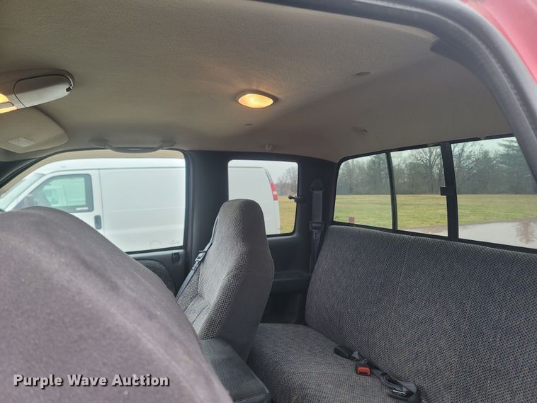 image for item LN9742 1999 Dodge Ram 1500  Club Cab pickup truck