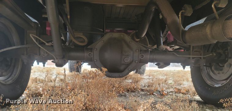 image for item LN9742 1999 Dodge Ram 1500  Club Cab pickup truck