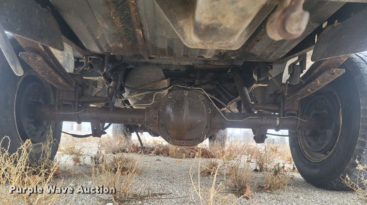 image for item LN9743 1995 Ford F150  pickup truck