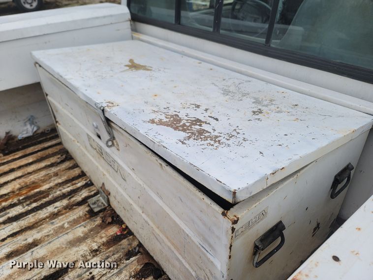 image for item LN9743 1995 Ford F150  pickup truck