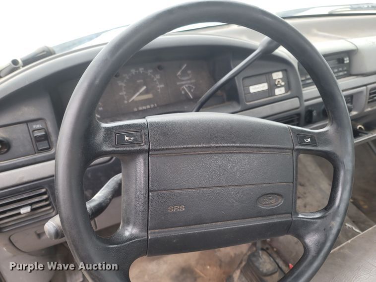 image for item LN9743 1995 Ford F150  pickup truck