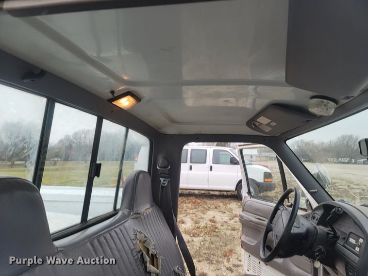 image for item LN9743 1995 Ford F150  pickup truck