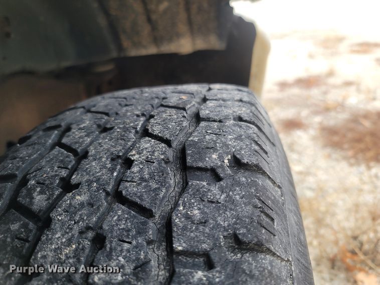 image for item LN9743 1995 Ford F150  pickup truck