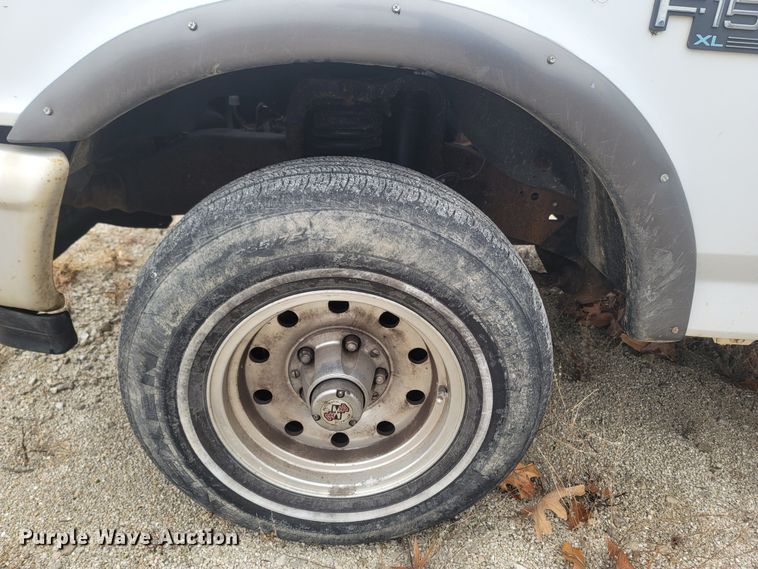 image for item LN9743 1995 Ford F150  pickup truck