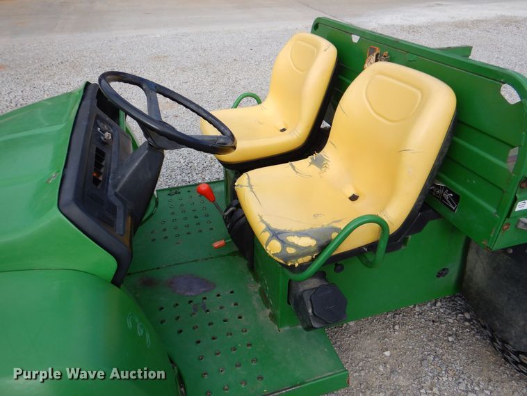 image for item LP9094 1998 John Deere Gator  utility vehicle