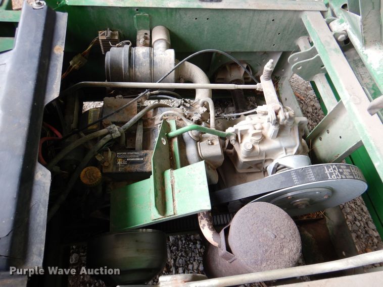 image for item LP9094 1998 John Deere Gator  utility vehicle
