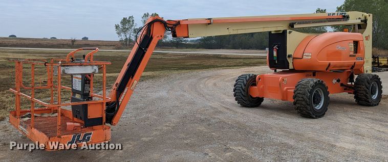image for item LP9098 2004 JLG 800AJ  boom lift