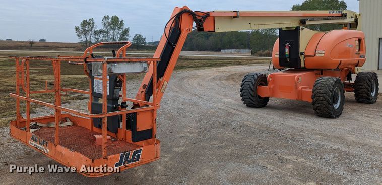 image for item LP9098 2004 JLG 800AJ  boom lift