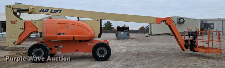 image for item LP9098 2004 JLG 800AJ  boom lift