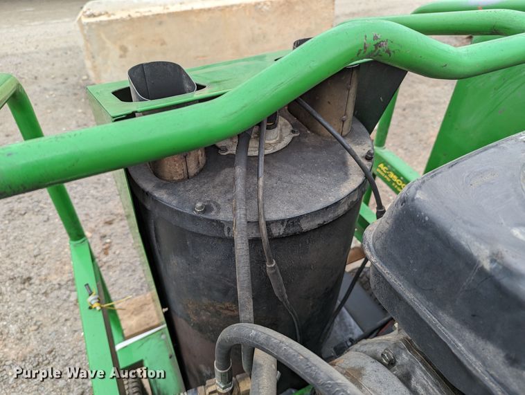 image for item LP9114 2010 John Deere AC-3500GHH  pressure washer