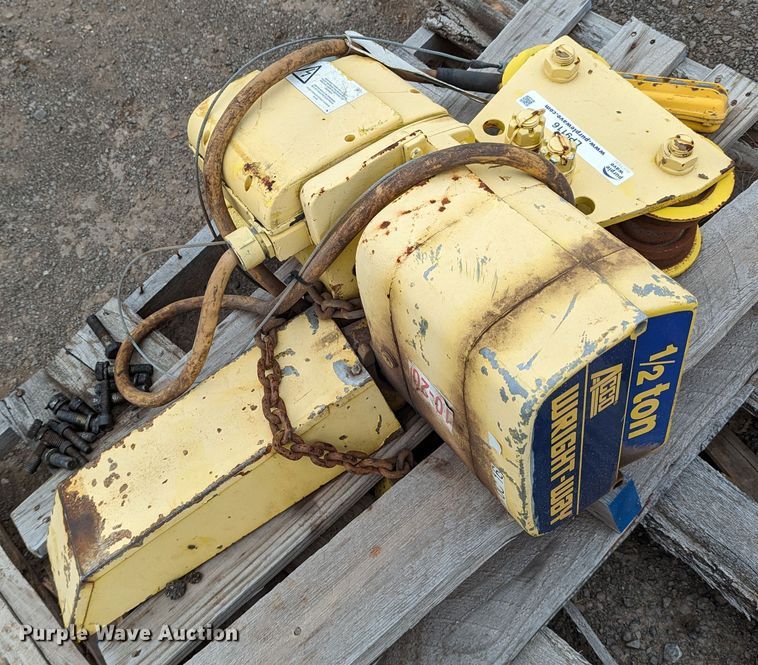image for item LP9116 Acco Wright-Way  hoist