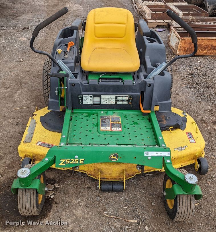 image for item LP9119 2015 John Deere Z525E  ZTR lawn mower