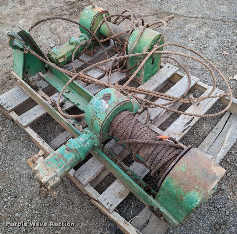 image for item LP9124 (3) Braden winches