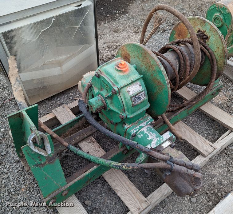 image for item LP9124 (3) Braden winches