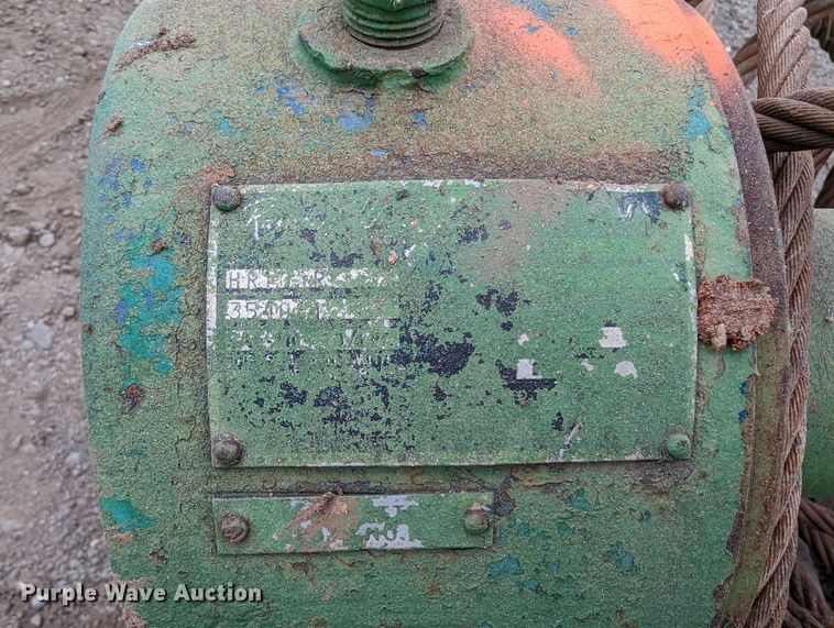 image for item LP9124 (3) Braden winches