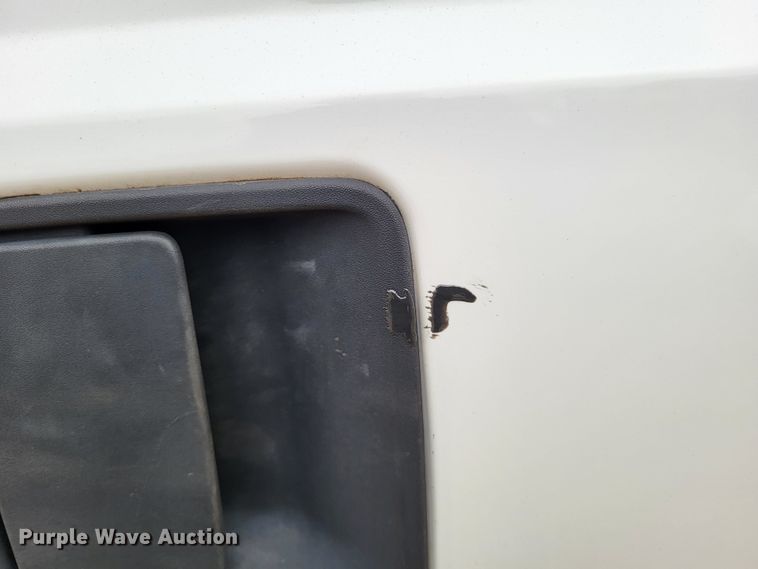 image for item LR9089 2012 Ford F550 Super Duty XL  truck cab and chassis