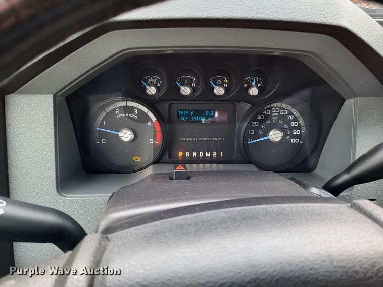 image for item LR9089 2012 Ford F550 Super Duty XL  truck cab and chassis