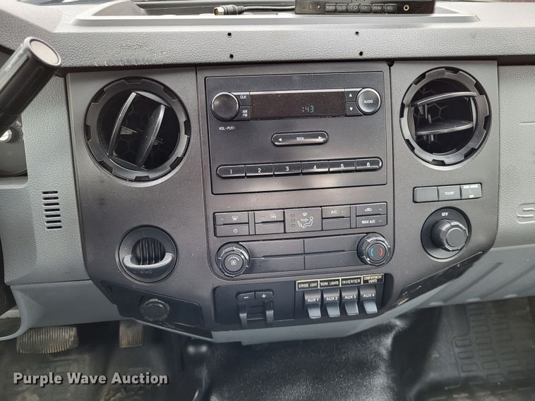 image for item LR9089 2012 Ford F550 Super Duty XL  truck cab and chassis