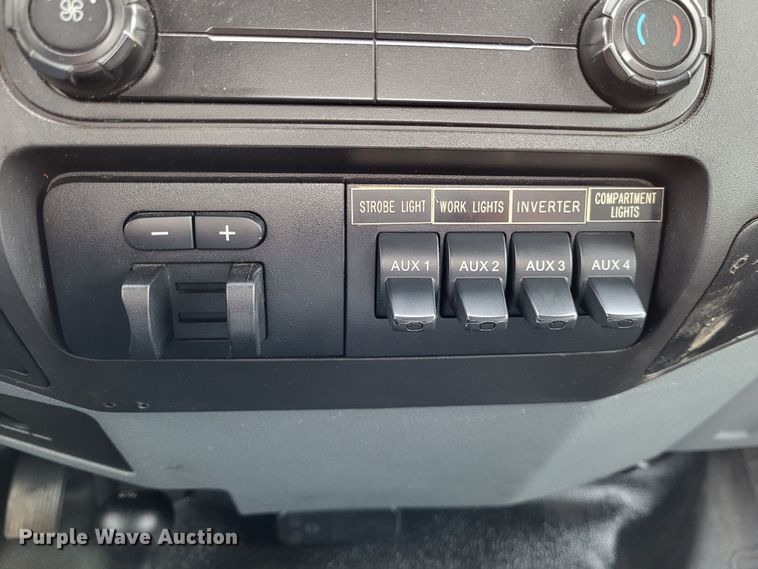 image for item LR9089 2012 Ford F550 Super Duty XL  truck cab and chassis