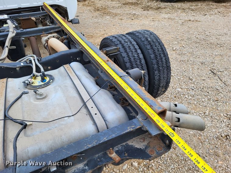 image for item LR9089 2012 Ford F550 Super Duty XL  truck cab and chassis