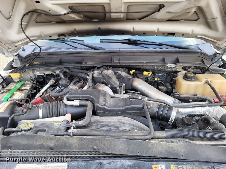 image for item LR9089 2012 Ford F550 Super Duty XL  truck cab and chassis