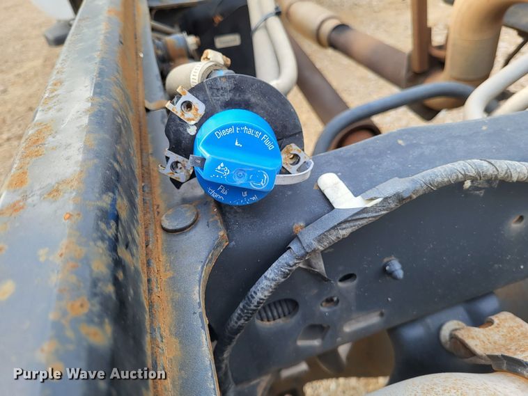 image for item LR9089 2012 Ford F550 Super Duty XL  truck cab and chassis