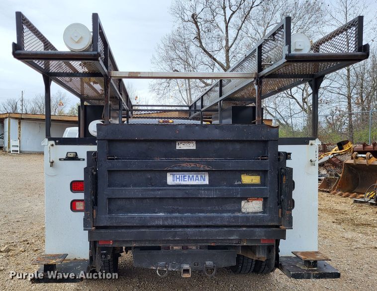 image for item LR9090 2012 Ford F550 Super Duty XL  utility / service truck