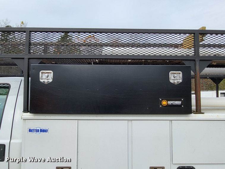 image for item LR9090 2012 Ford F550 Super Duty XL  utility / service truck